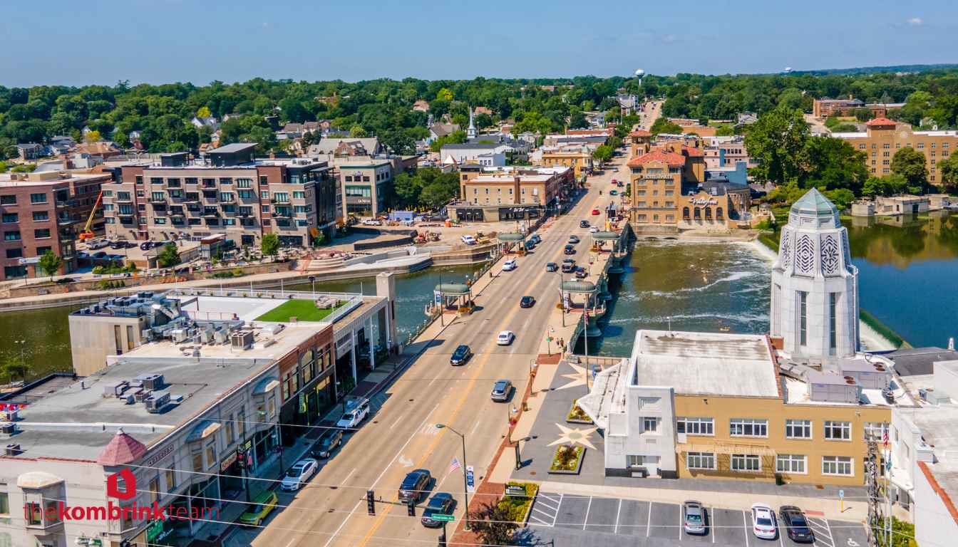 Aerial view of downtown St. Charles, Illinois along the Fox River